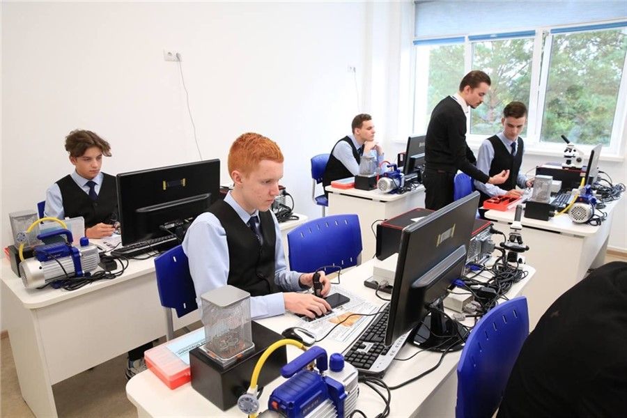 Вместе со Спутником!